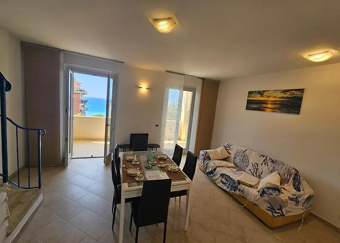 Bell'alloggio A Due Passi Dalle Spiagge Di Apartment Riva Ligure