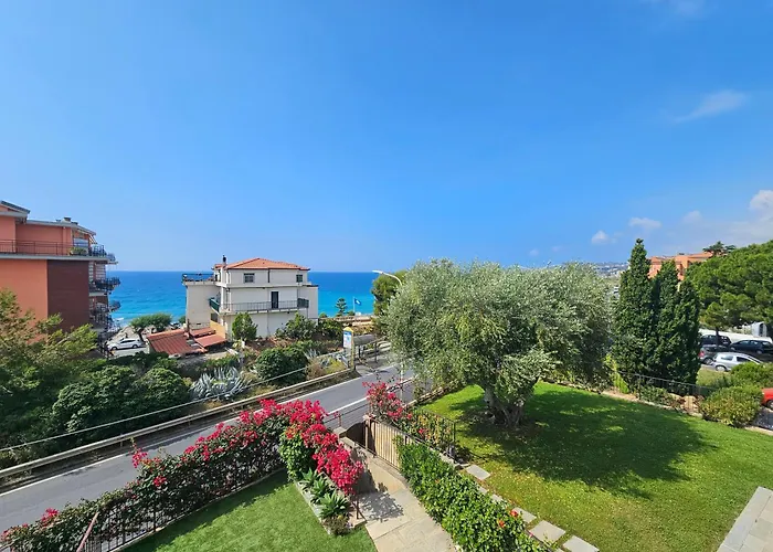 Bell'alloggio A Due Passi Dalle Spiagge Di Apartment *