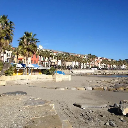 Bell'alloggio A Due Passi Dalle Spiagge Di *