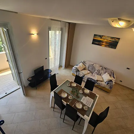 Lägenhet Bell'alloggio A Due Passi Dalle Spiagge Di