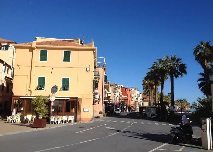 Lägenhet Bell'alloggio A Due Passi Dalle Spiagge Di